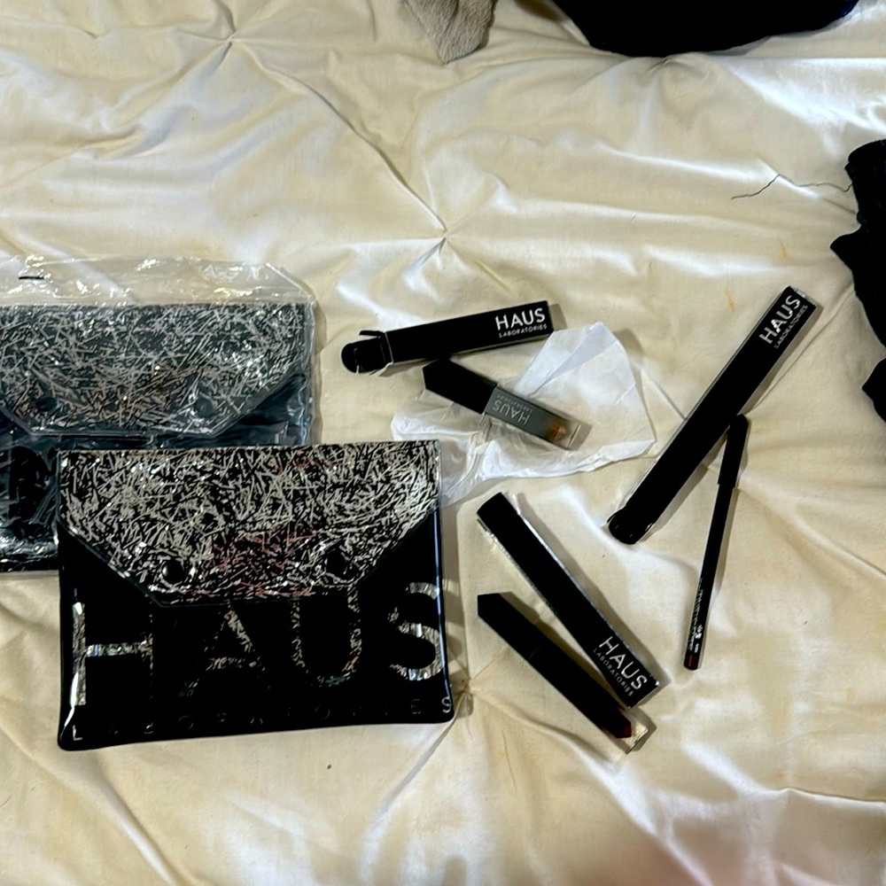 HAUS LABORATORIES 4pc set